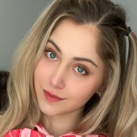 Ava Bamby naked model gallery