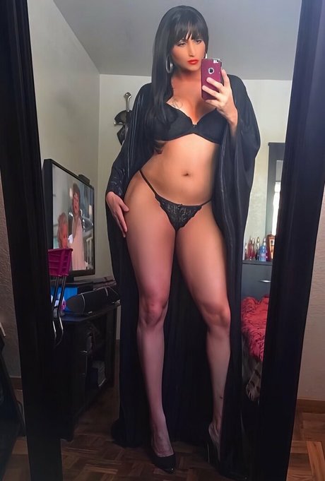 Brazilianhoneyy model exclusive image