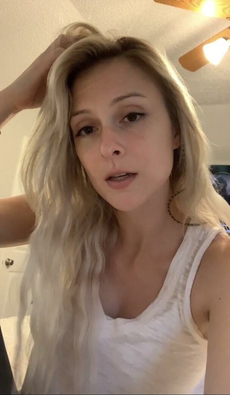 Fill Potential nice model photo