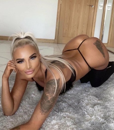 Natasha Cheri high quality star images