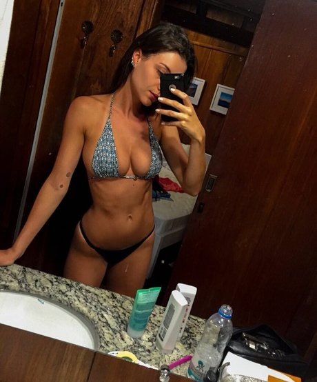 Ana Karoline model xxx photos