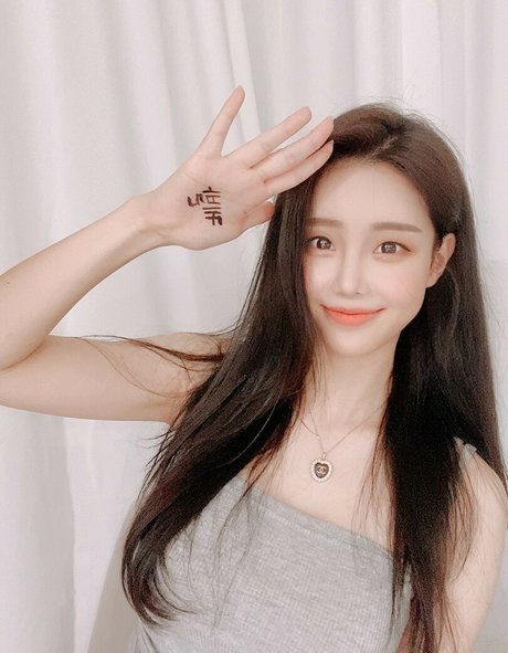 tamimi sexy actress pics