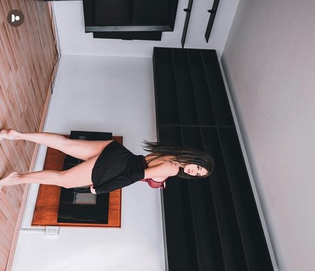 nicko meal free actress photo