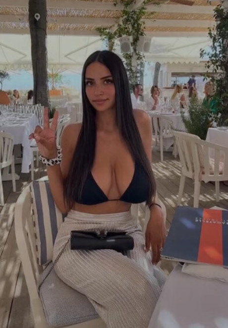 Chirine Sabaiti hot pornstar gallery