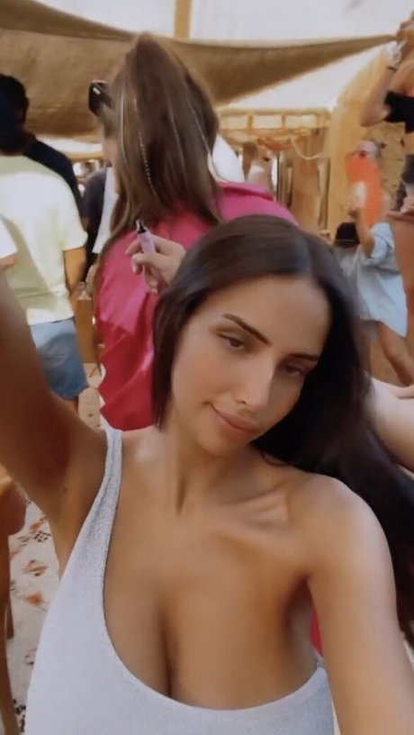 Chirine Sabaiti sexy star images