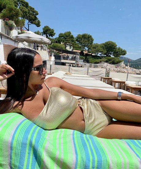 Chirine Sabaiti pornstar erotic pics