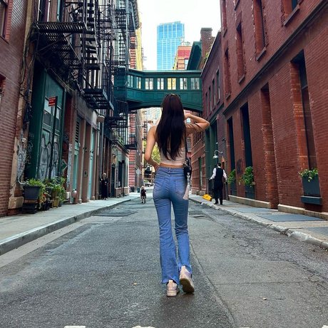 Eulakim model high quality photo