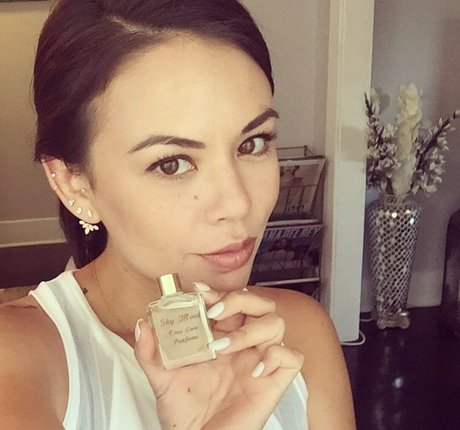 Janel Parrish nude star archive