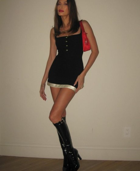 Hailey Bieber star adult photos