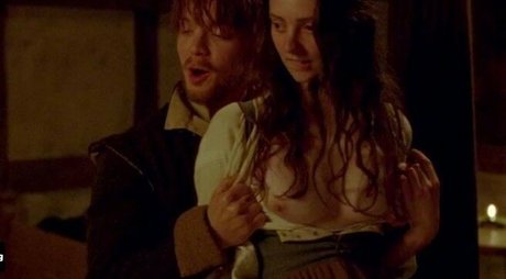 Tanya Reynolds pretty actress photos