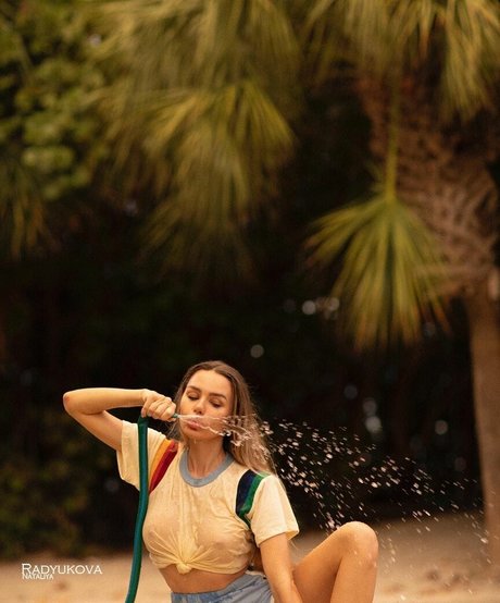 Dasha Mart pretty pornstar img