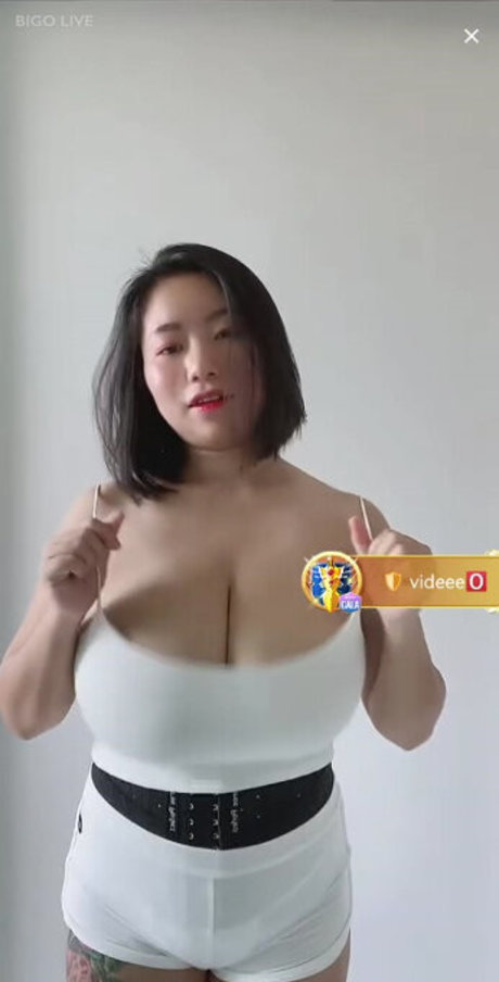 Saranrom nudes pornstar images