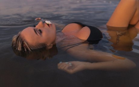 chikagokate star erotic gallery