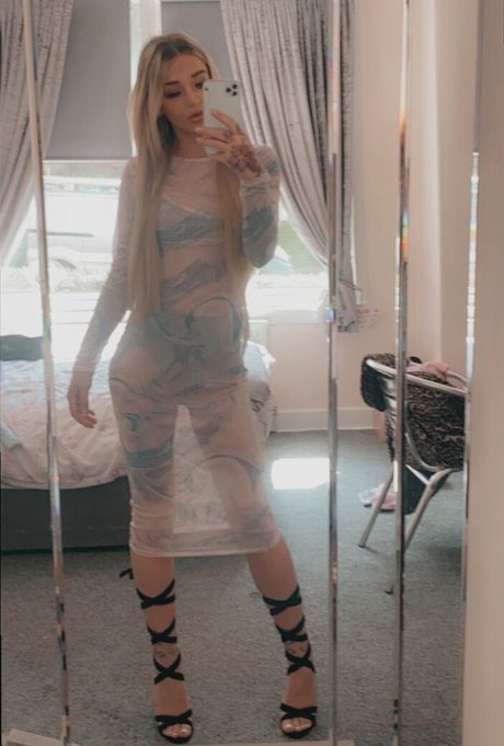 Emma Jane Donald exclusive star pic