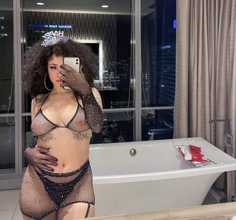 tastemone model beautiful photo