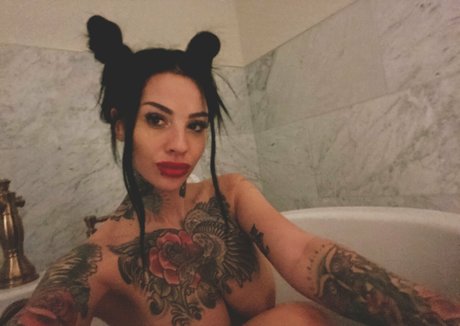 Zahrainchains erotic model pictures