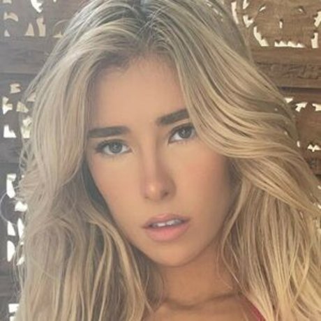 Linda Marie model nice img