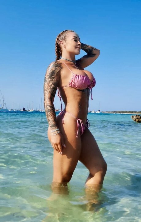 Victoria Lomba Profile pic