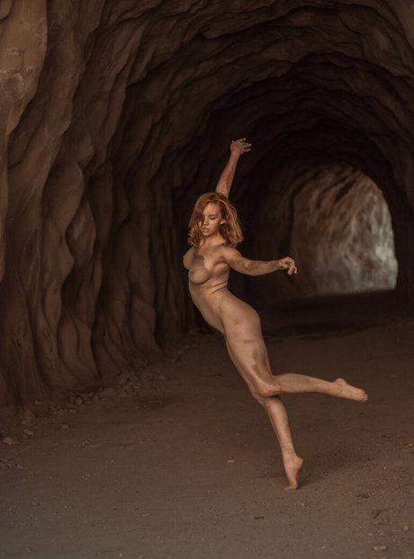 Kayla Coyote exclusive model img