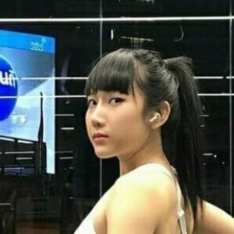 suziearomdee xxx actress image