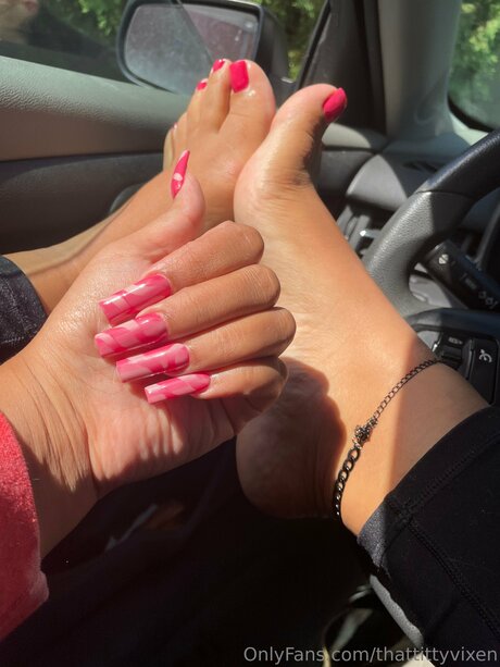 Ms Champagne star high quality image