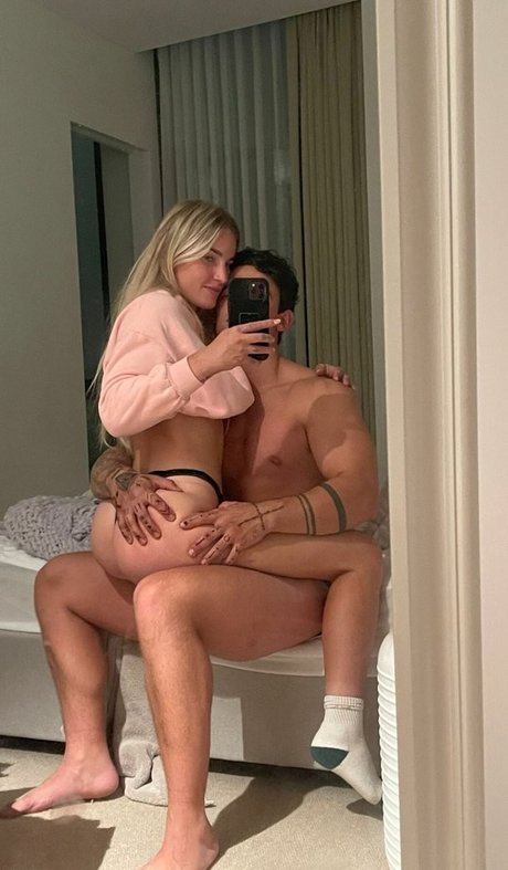 Emma Hartley nudes model picture