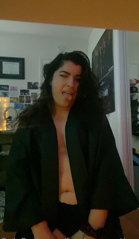 FandomReactions model nice images