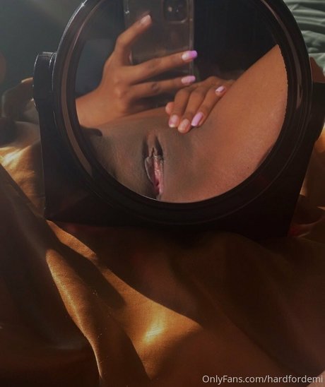 HardForDemi model sexy pictures