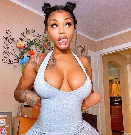 Brandi Sheri hd star images