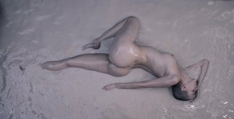 Kat Malone model nude picture