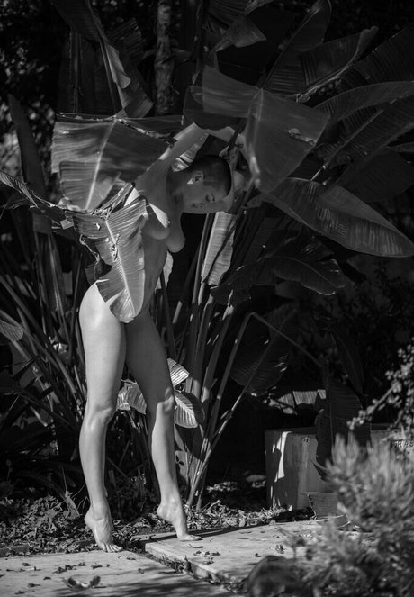 Kat Malone sexy star image