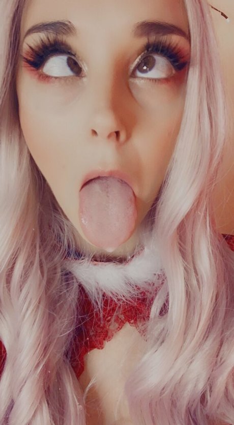 MrsViolence model porn images