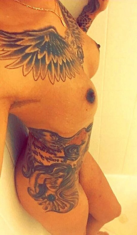 Honey FoXXX model sexy pictures