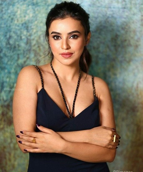 Ankitta Sharma hd star photo