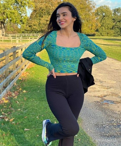 Ankitta Sharma pornstar beautiful pic