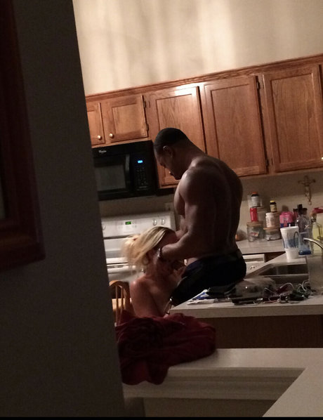 blondesarebetter free star pics