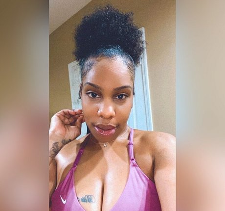 AmberTamar best model pictures