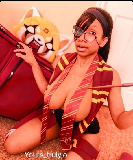 Yours trulyjo star nice pictures