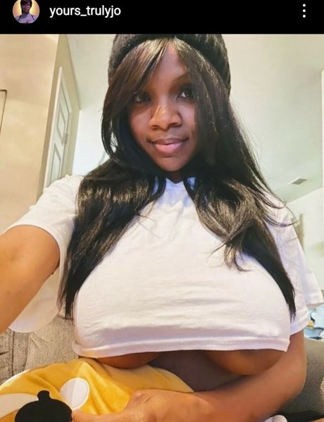 Yours trulyjo model pretty photos