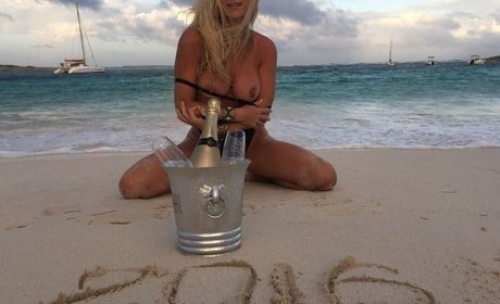 victoaria ww star perfect gallery