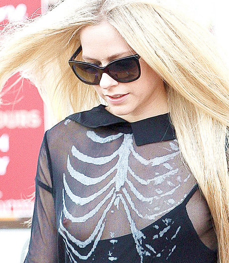 Avril Levigne exclusive actress pics