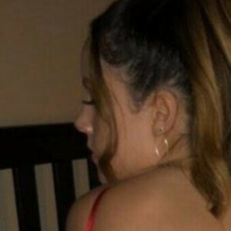 Selena Fowler star sexy image