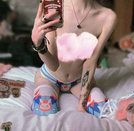 Hollowpix_ pretty pornstar picture