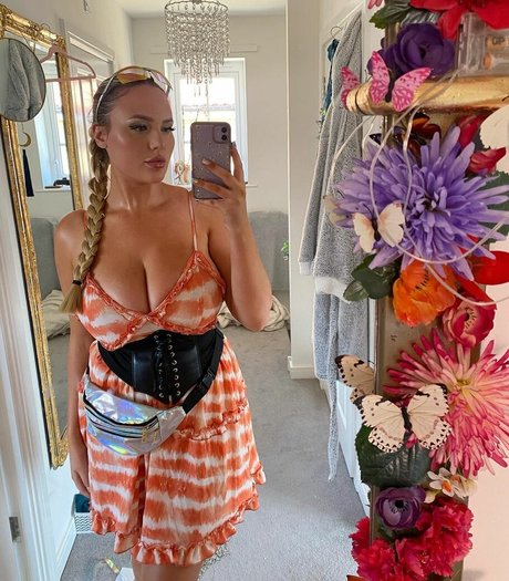 moonbeamlouth erotic model gallery