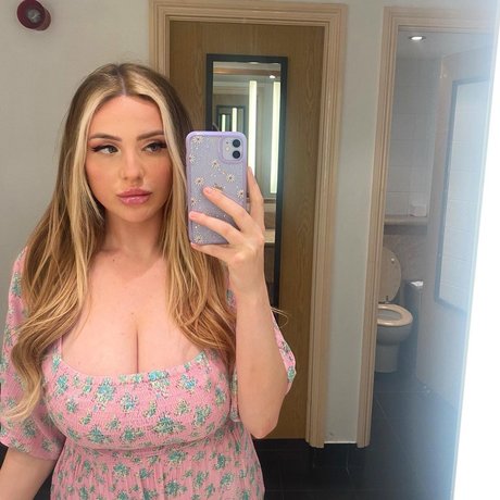 moonbeamlouth model sexy photo