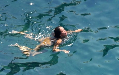 Brooke Burke free model pic