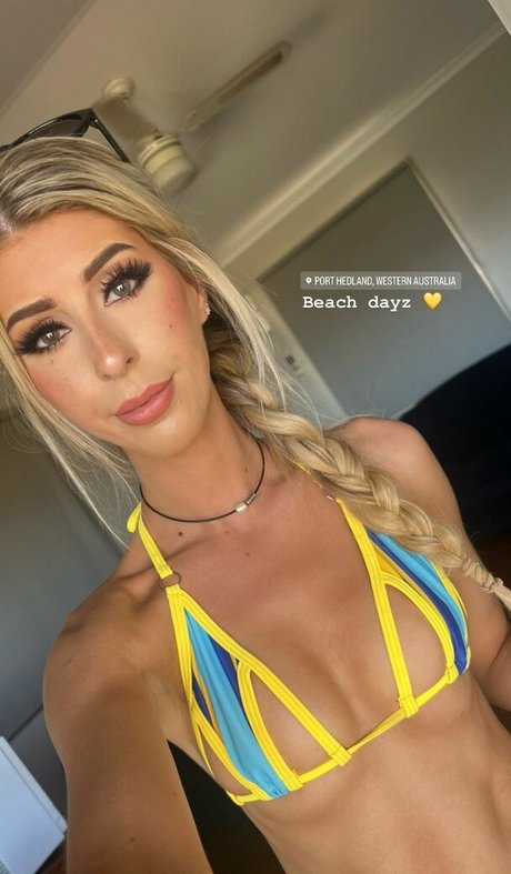 Sarah Jongeling pornstar sex gallery