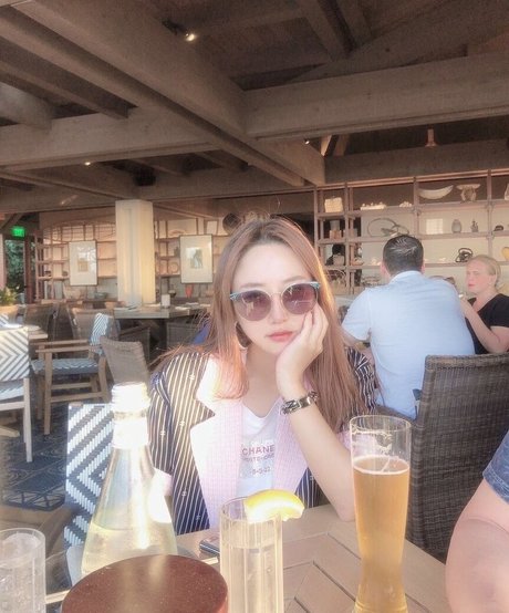 ueleelee model top archive