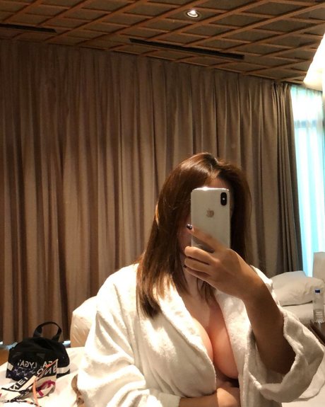 ueleelee star perfect pics