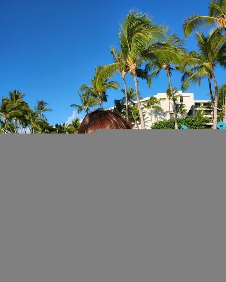 ueleelee star sexy image